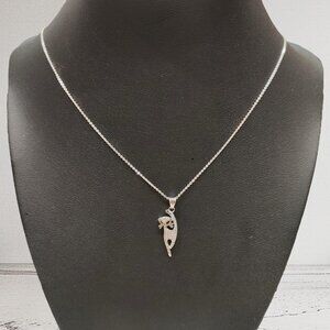925 SILVER CAT SHAPE PENDANT IN A 20" CHAIN NECKLACE